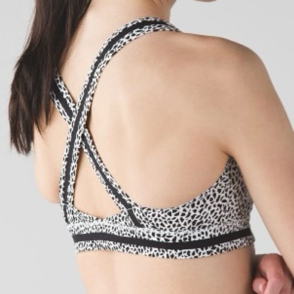 LULULEMON Rack Pack Bra Miss Mosaic White Posey Black White Luxtreme Sportsbra 6 - Picture 3 of 16